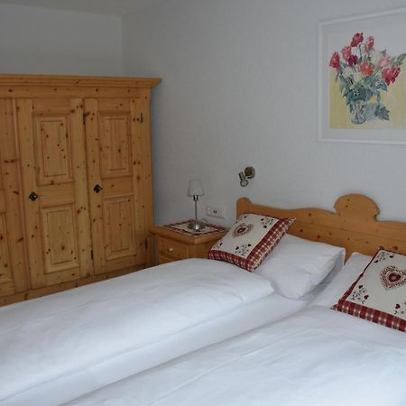 Ferienwohnungen Chalet Hohturnen Grindelwald Esterno foto