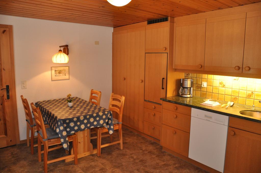 Ferienwohnungen Chalet Hohturnen Grindelwald Esterno foto