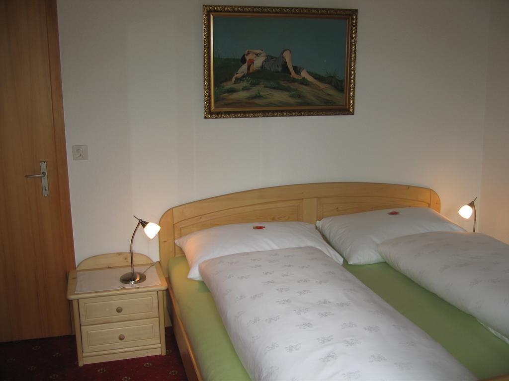 Ferienwohnungen Chalet Hohturnen Grindelwald Camera foto